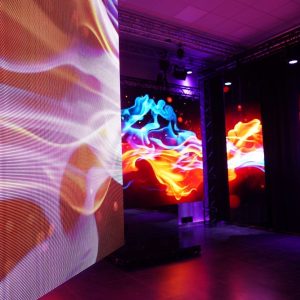 roe-visual-showroom-europe-led-screen.jpg roe-visual-showroom-europe-led-screen.jpg